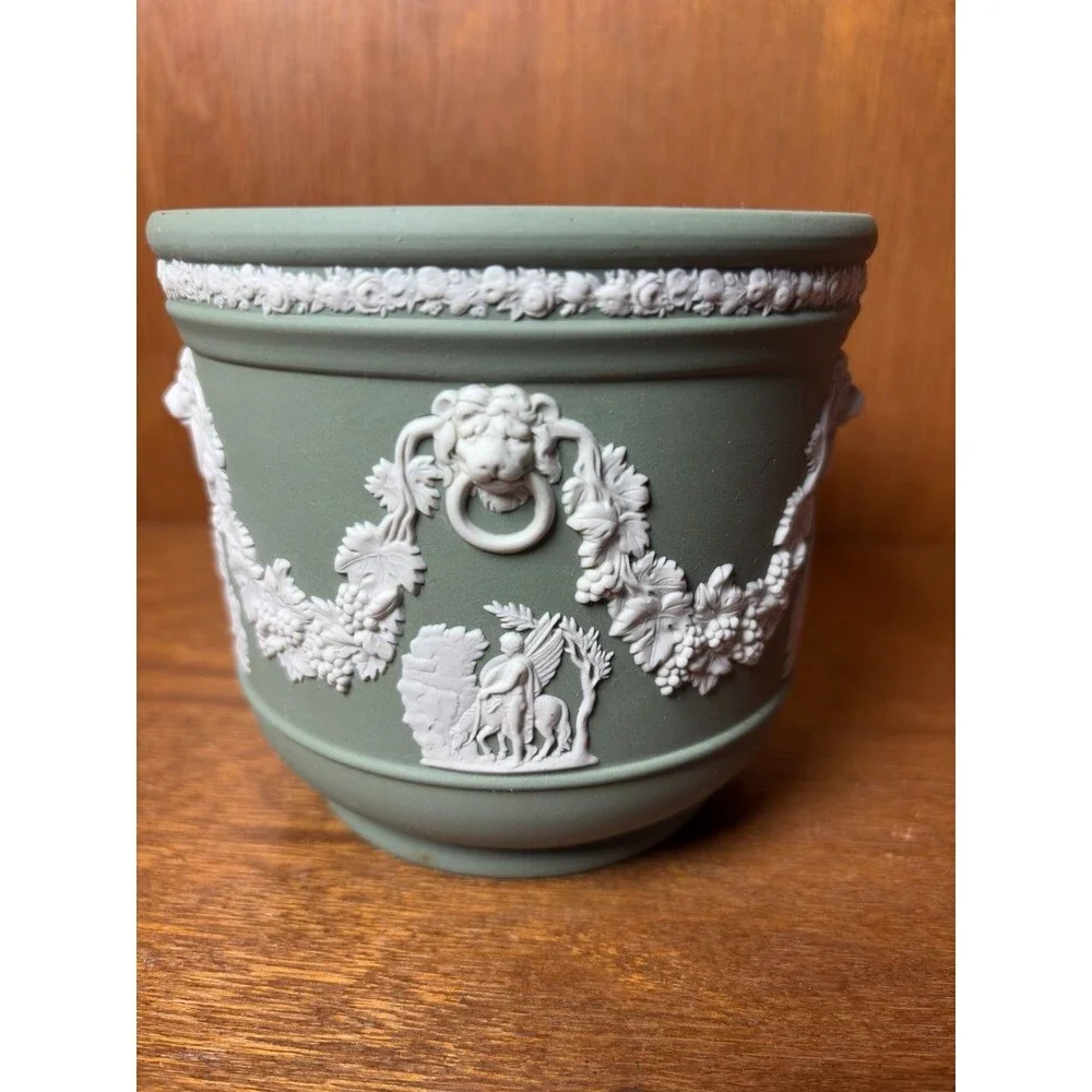 1960s Vintage Wedgewood England Green Jasperware Jardiniere Cachepot 5 Inch